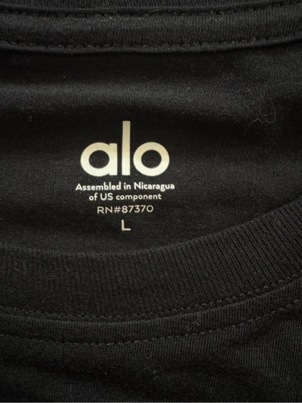 Alo Yoga Triumph Long Sleeve Tee - Black